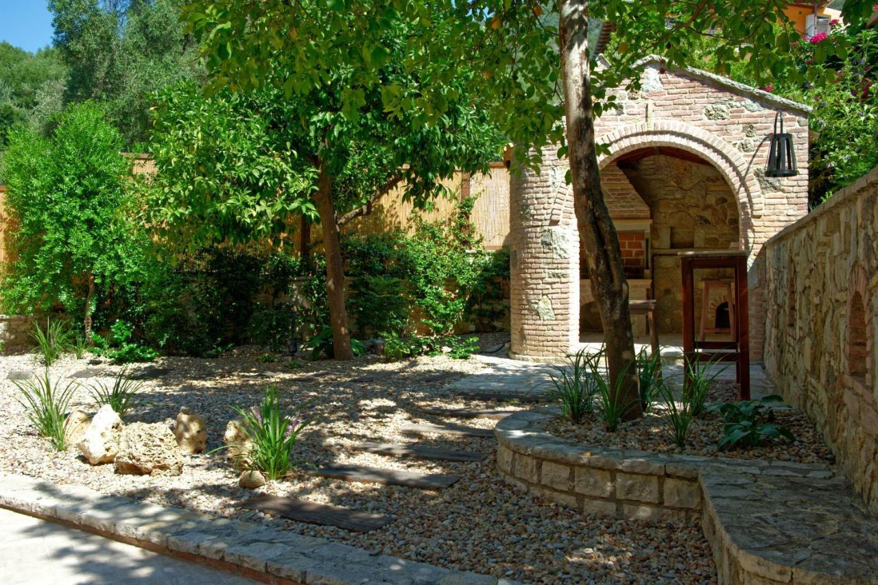 Esperides Parga Studios Экстерьер фото